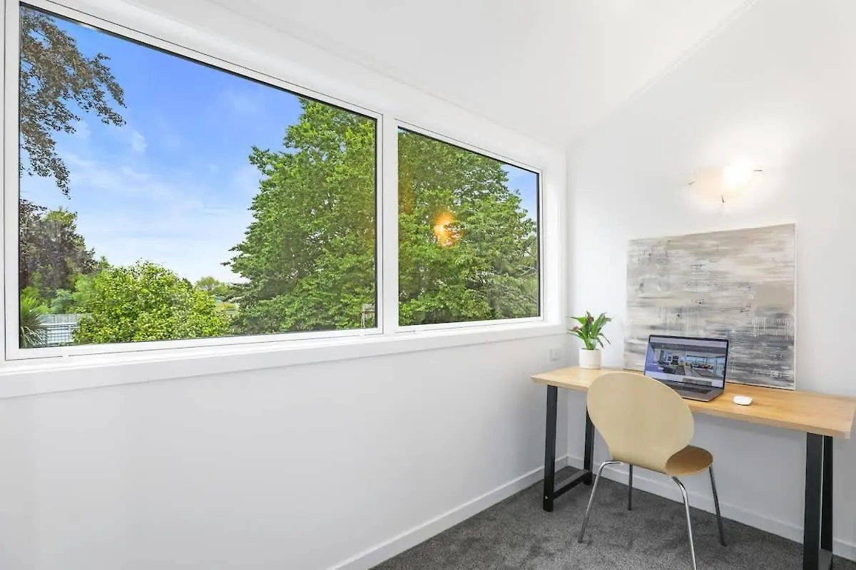 הוילה רוטורואה Papawai Townhouse 11